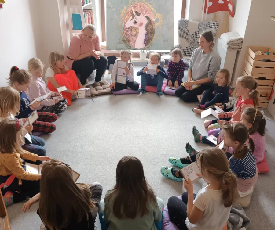 Hrátky mezi řádky