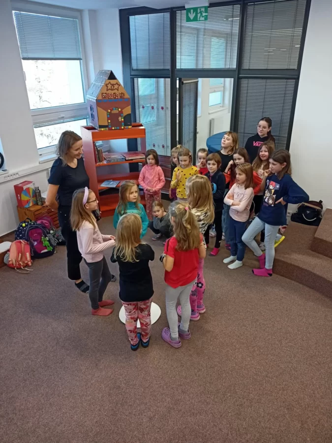 Hrátky mezi řádky