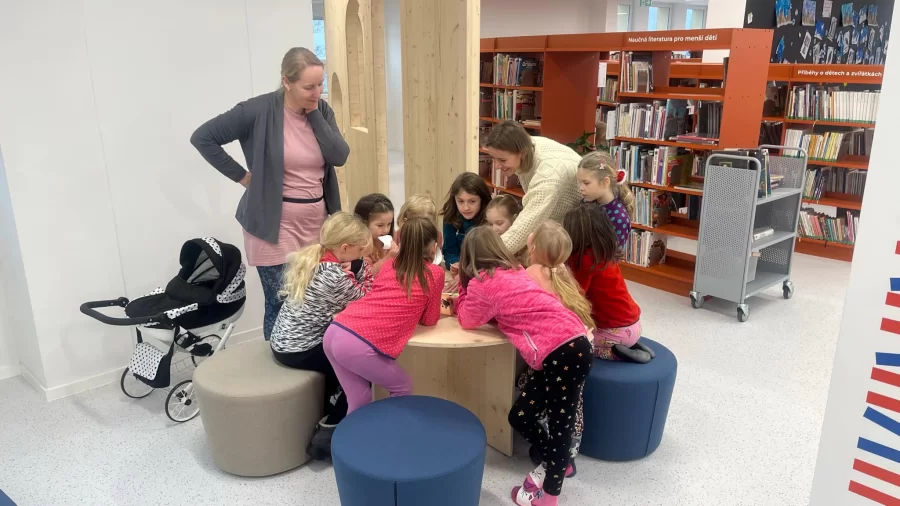 Hrátky mezi řádky