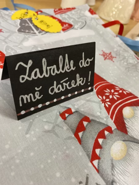 Prodejní výstava Klubu v 9