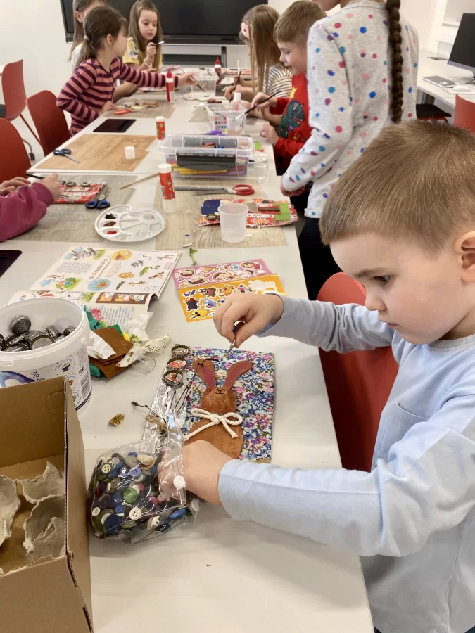 Hrátky mezi řádky